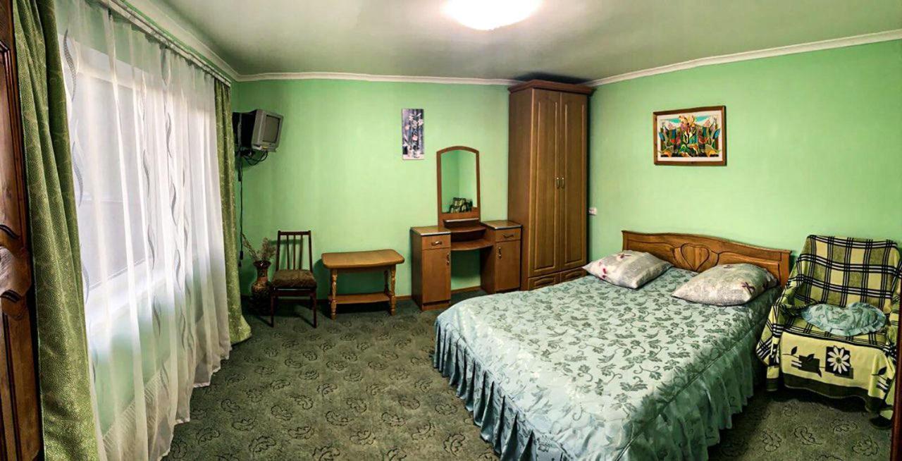 Під Лісом У Гіда Villa Jaremtsje Buitenkant foto