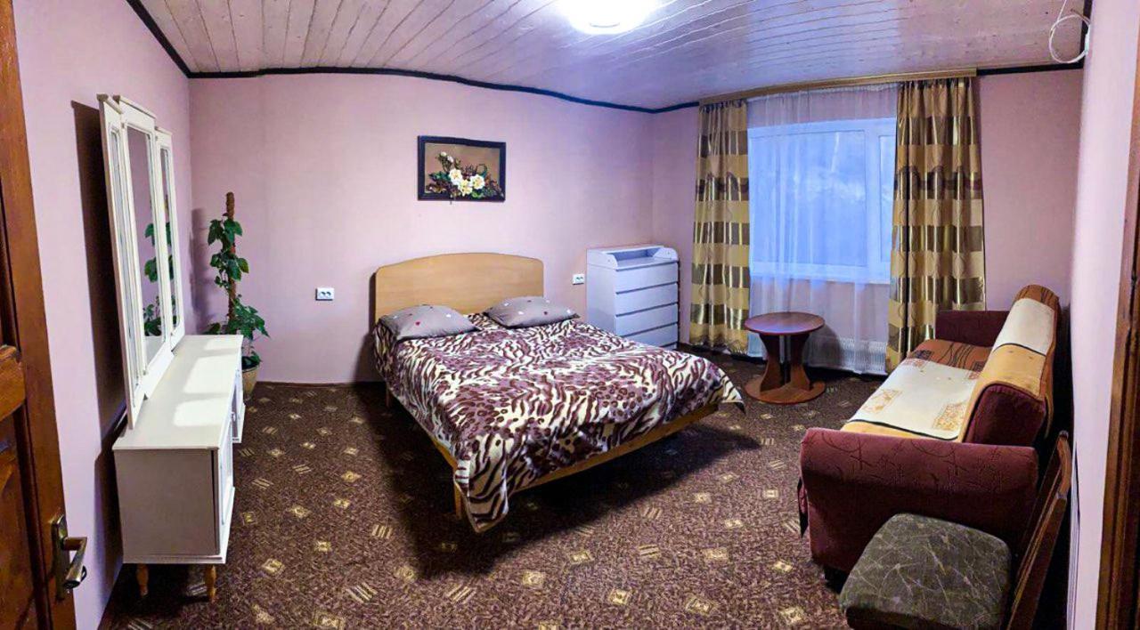 Під Лісом У Гіда Villa Jaremtsje Buitenkant foto